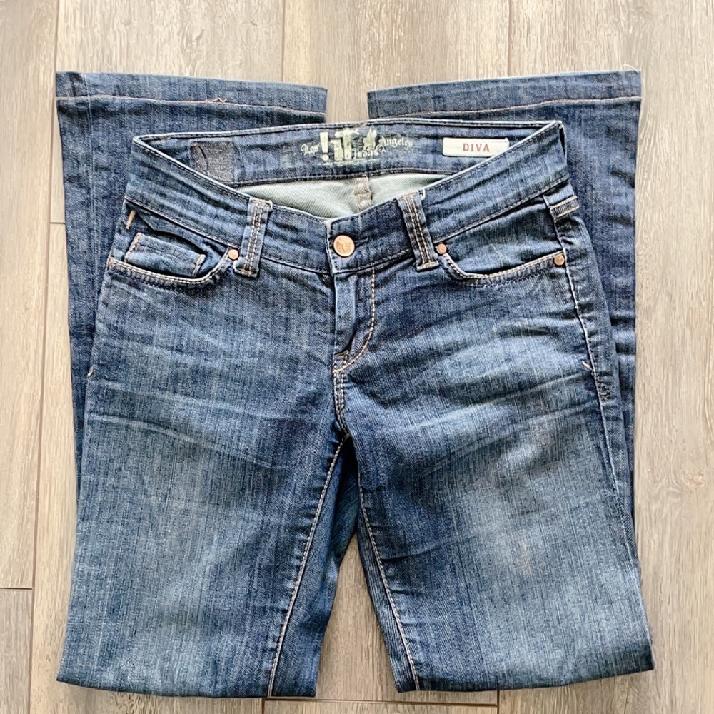 Wide leg bootcut jeans
